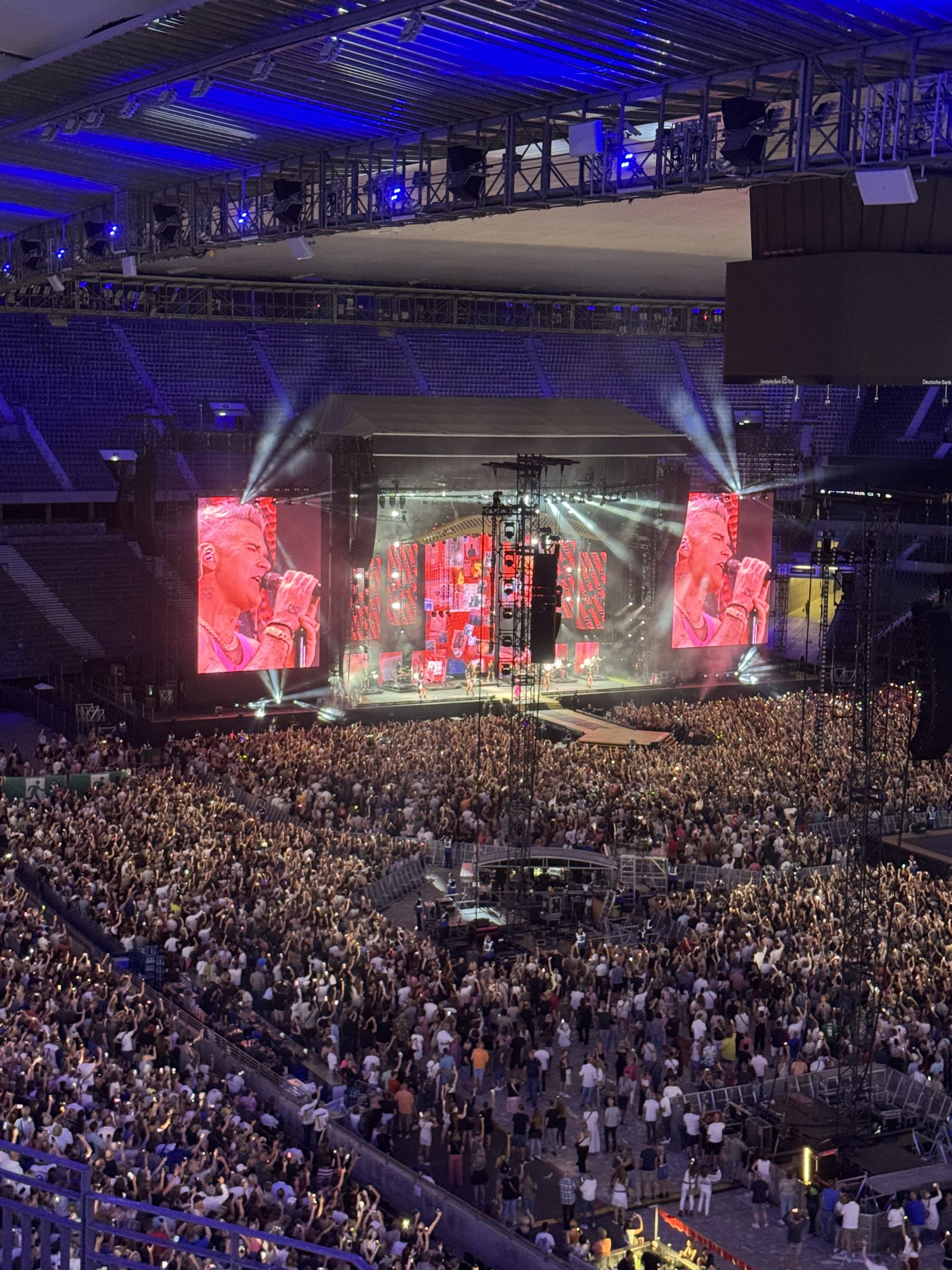 Robbie Williamsがやってきた